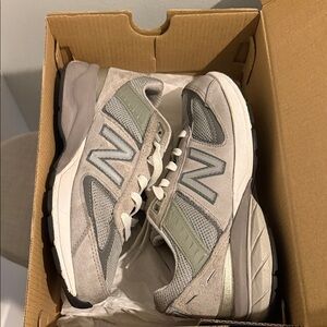 New Balance Light Gray and Cream Running Shoes